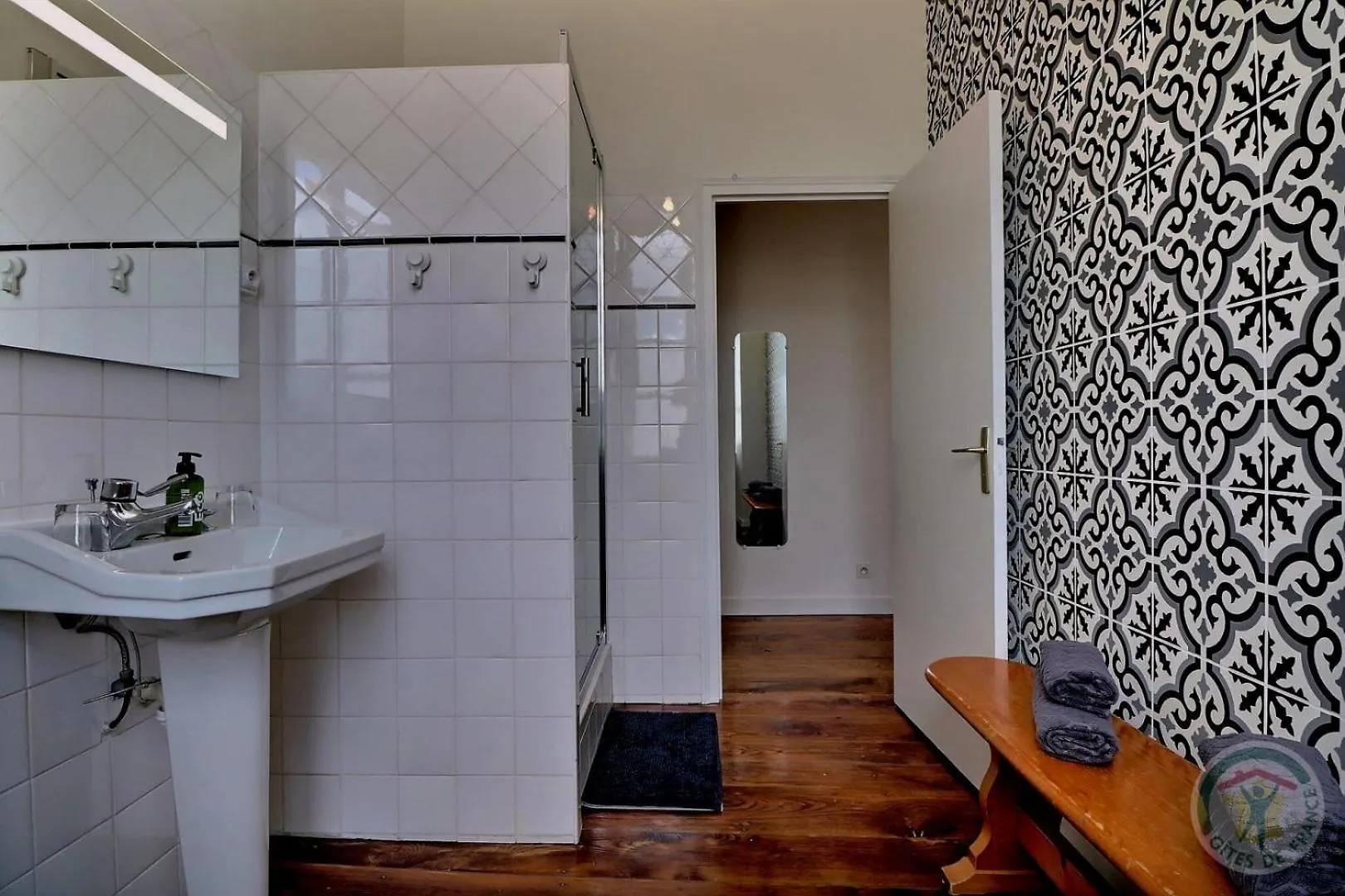 O Jardin Sakura Bed & Breakfast Tremblay France